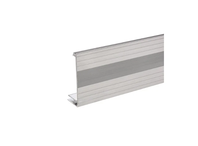 Adam Hall Hardware 6112 - Aluminium Basemaker for 7 mm *Pris per meter 